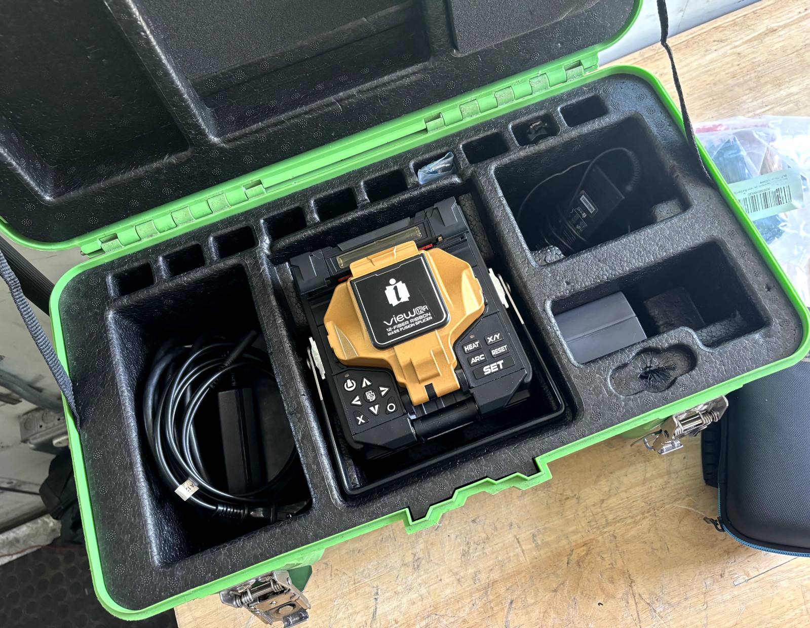Inno View 12R Fusion Splicer with Cleaver & Thermal Stripper