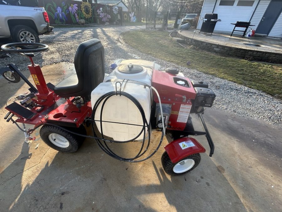 Newstripe 5000, A Ride-On Sprayer Utility Vehicle Honda Engine Timorn Hour Meter